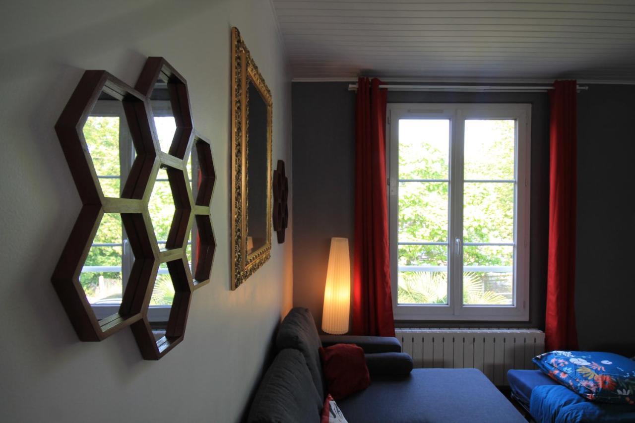 Disponible - Appartement Entier - Ligne H 15Mn Paris-Gare Du Nord, Parking Rue Gratuit, 4 Pers, Station De Train En Face Toutes Les 15Mn, Hippodrome, Cdfas, Universite, Borne Electrique, 1Er Etage 奥伯尼 外观 照片