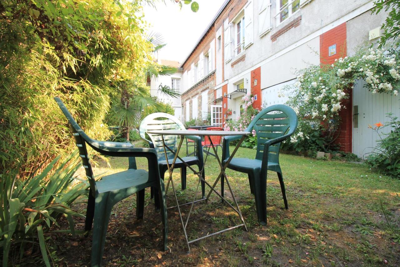 Disponible - Appartement Entier - Ligne H 15Mn Paris-Gare Du Nord, Parking Rue Gratuit, 4 Pers, Station De Train En Face Toutes Les 15Mn, Hippodrome, Cdfas, Universite, Borne Electrique, 1Er Etage 奥伯尼 外观 照片