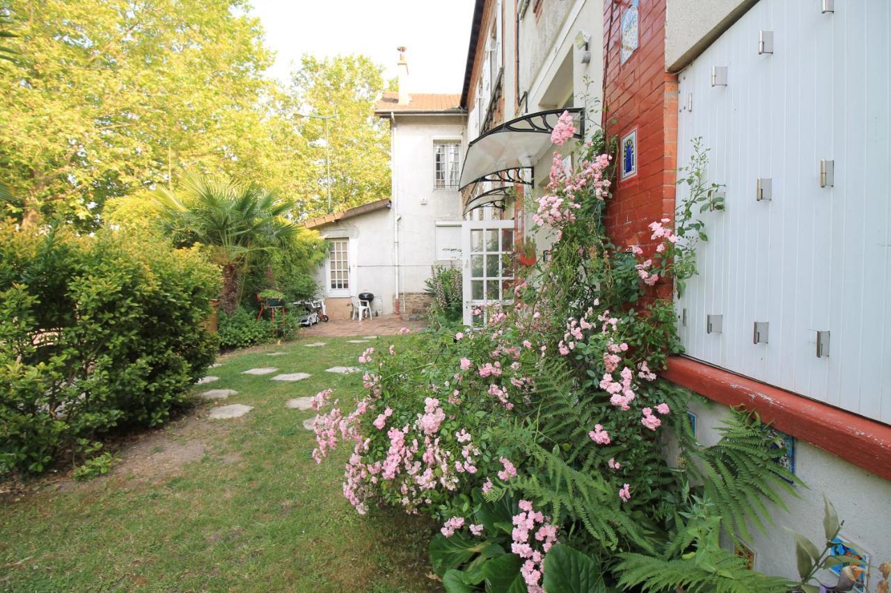 Disponible - Appartement Entier - Ligne H 15Mn Paris-Gare Du Nord, Parking Rue Gratuit, 4 Pers, Station De Train En Face Toutes Les 15Mn, Hippodrome, Cdfas, Universite, Borne Electrique, 1Er Etage 奥伯尼 外观 照片